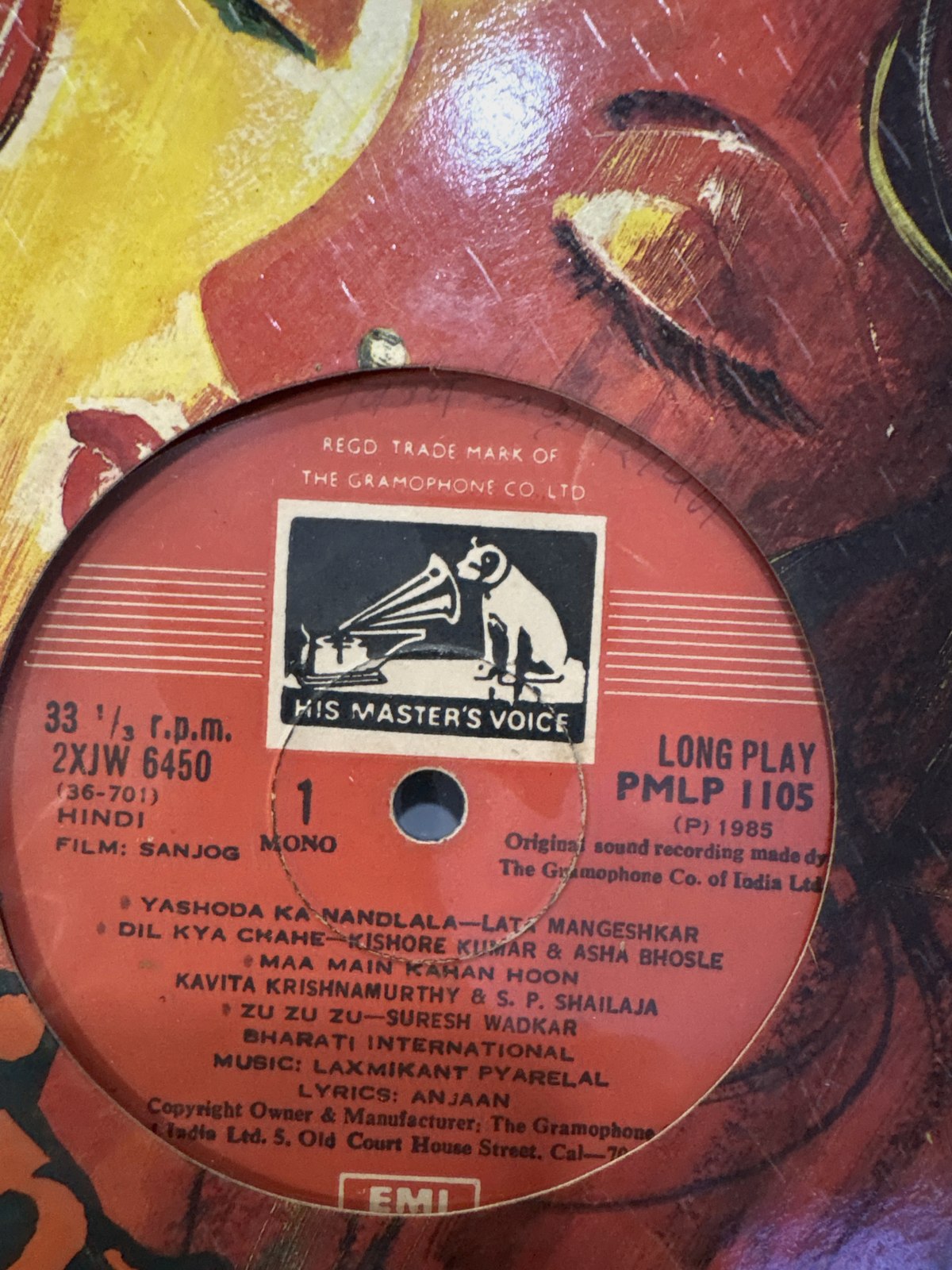 The centre label