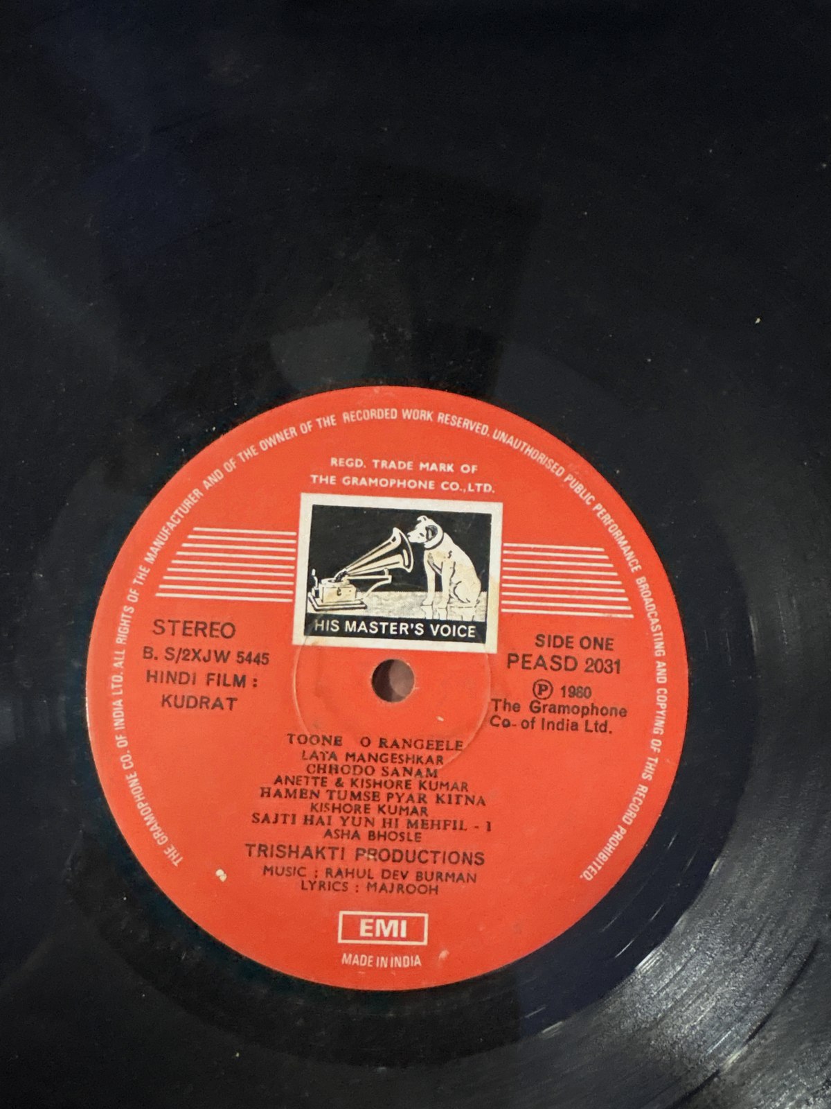 The centre label
