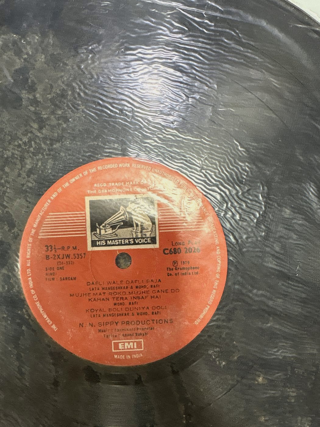 The centre label